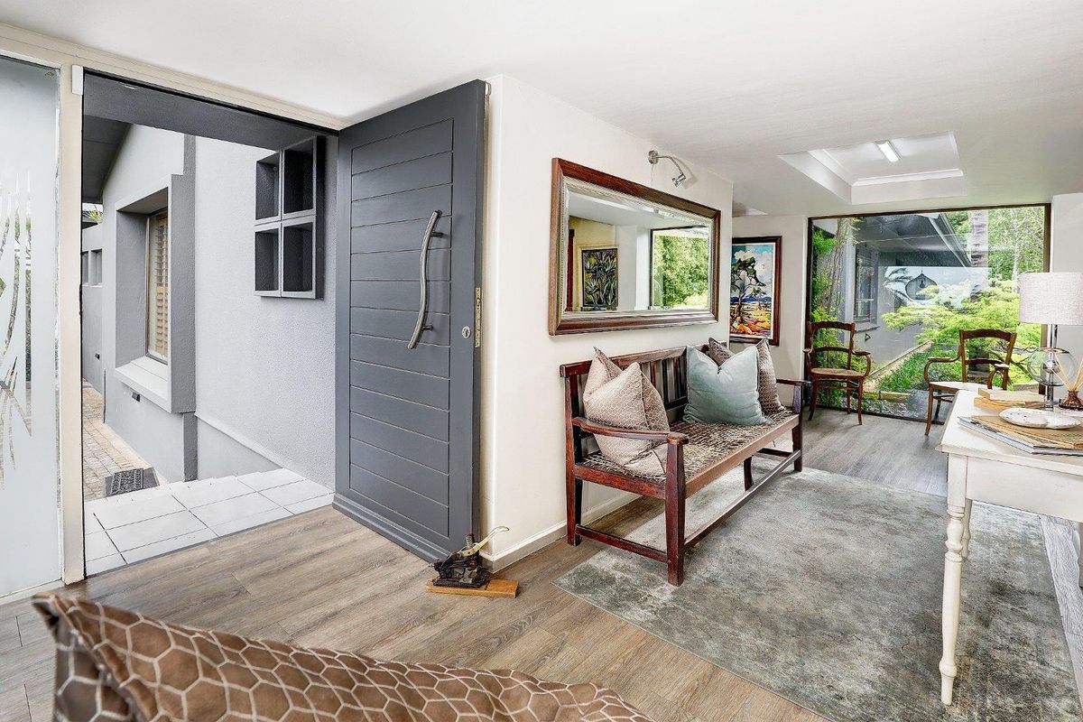 Tastefully Modernized Family Home with Ample Entertainment Spaces and Stunning Views - Photo 4