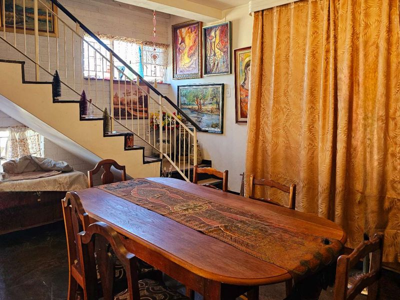 Attention Buyers! Remarkable Mansion with 9 Bedrooms, Countless Luxuries, and Endless Potential! - Photo 3