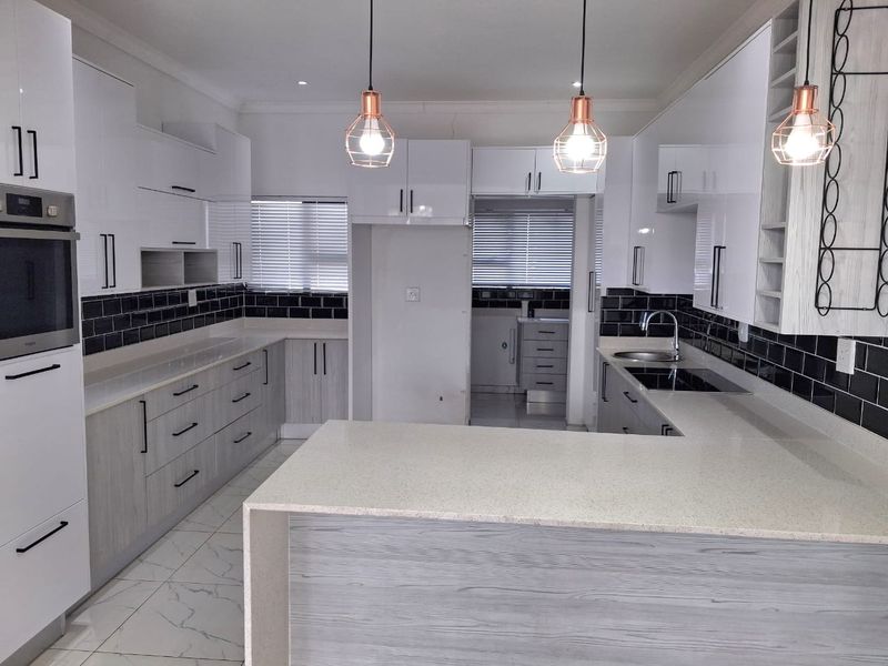 Large family house to rent in Elawini - Photo 5