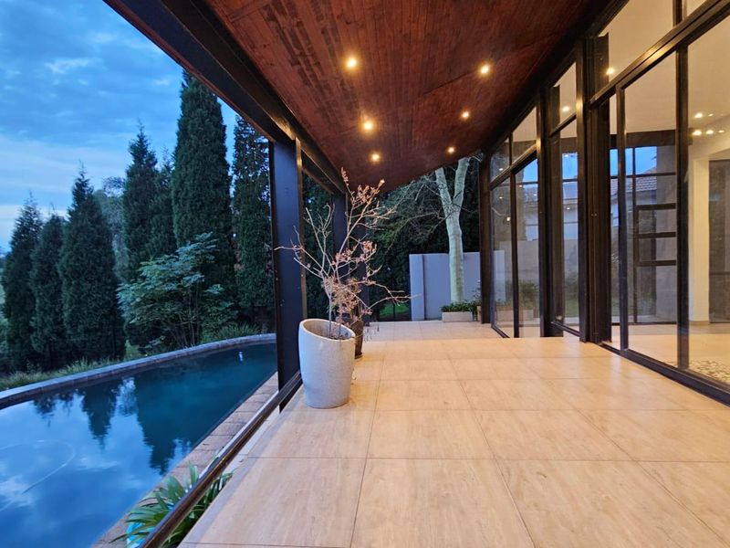 Modern 4 Bedroom home with uninterrupted views - Photo 2