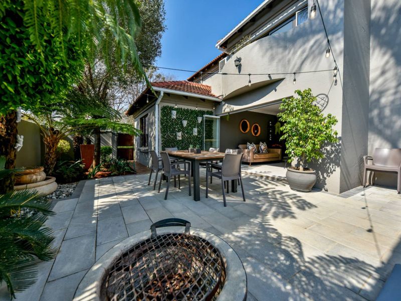 Immaculate three bedroom home in security estate - Moreleta park - Photo 4