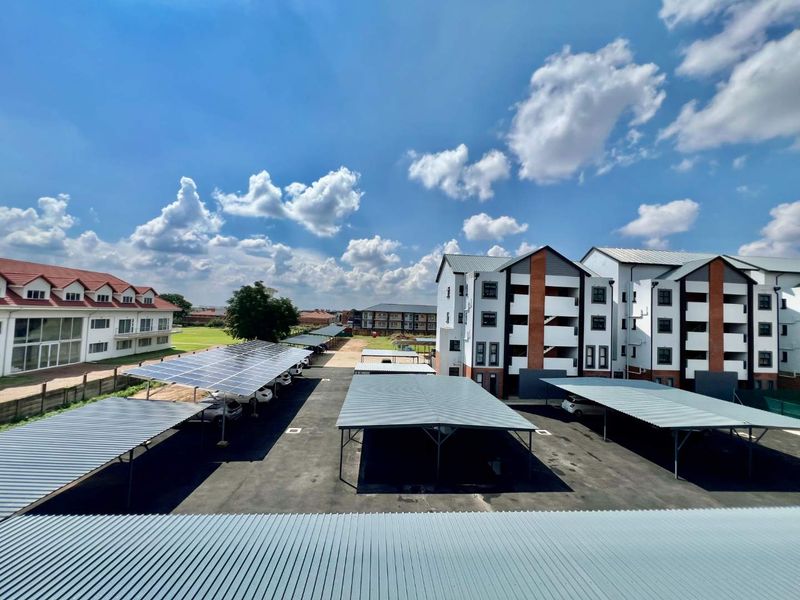 Elevate Your Lifestyle in a Brand New Sandton Studio! - Photo 7