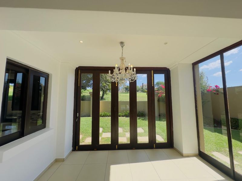 5 Bedroom House for Sale in Blue Valley Golf Estate - Photo 6