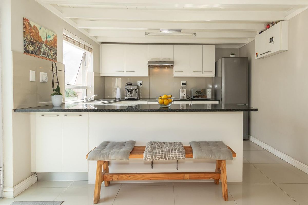 Coastal Lifestyle & Investment Opportunity - Photo 2