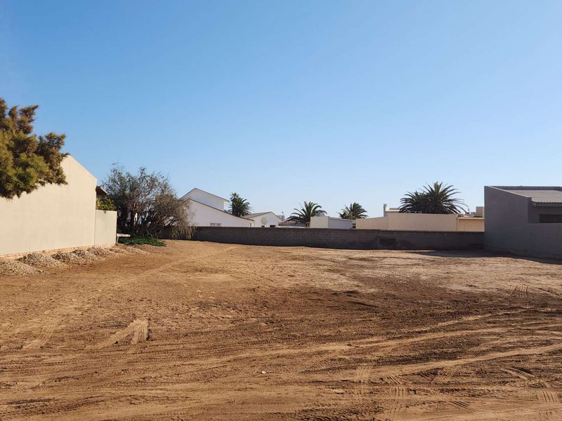 Vacant erf to build your holiday or retirement house. - Photo 2