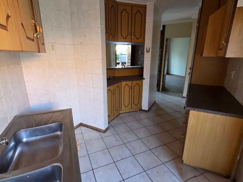 “Invest, Relax, or Right-Size – This One Ticks All the Boxes!” - Photo 4