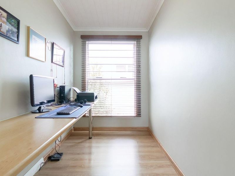 Corner Plot Gem with All the Extras in Westwood Village Estate - Photo 10