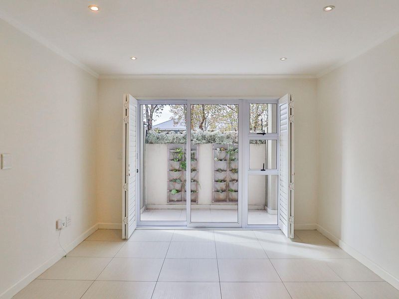 Modern Ground-Floor Apartment in Kenilworth – Ideal for Comfortable Living - Photo 3