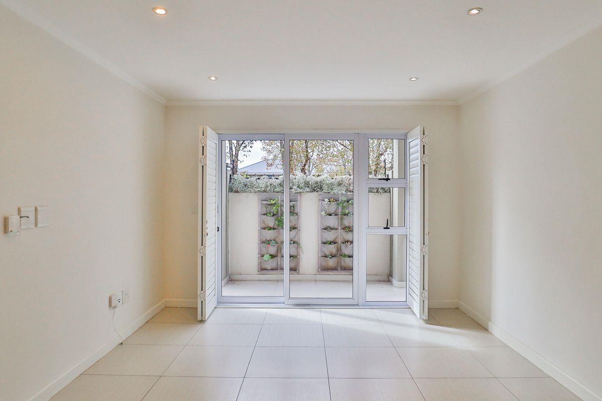 Modern Ground-Floor Apartment in Kenilworth – Ideal for Comfortable Living - Photo 3