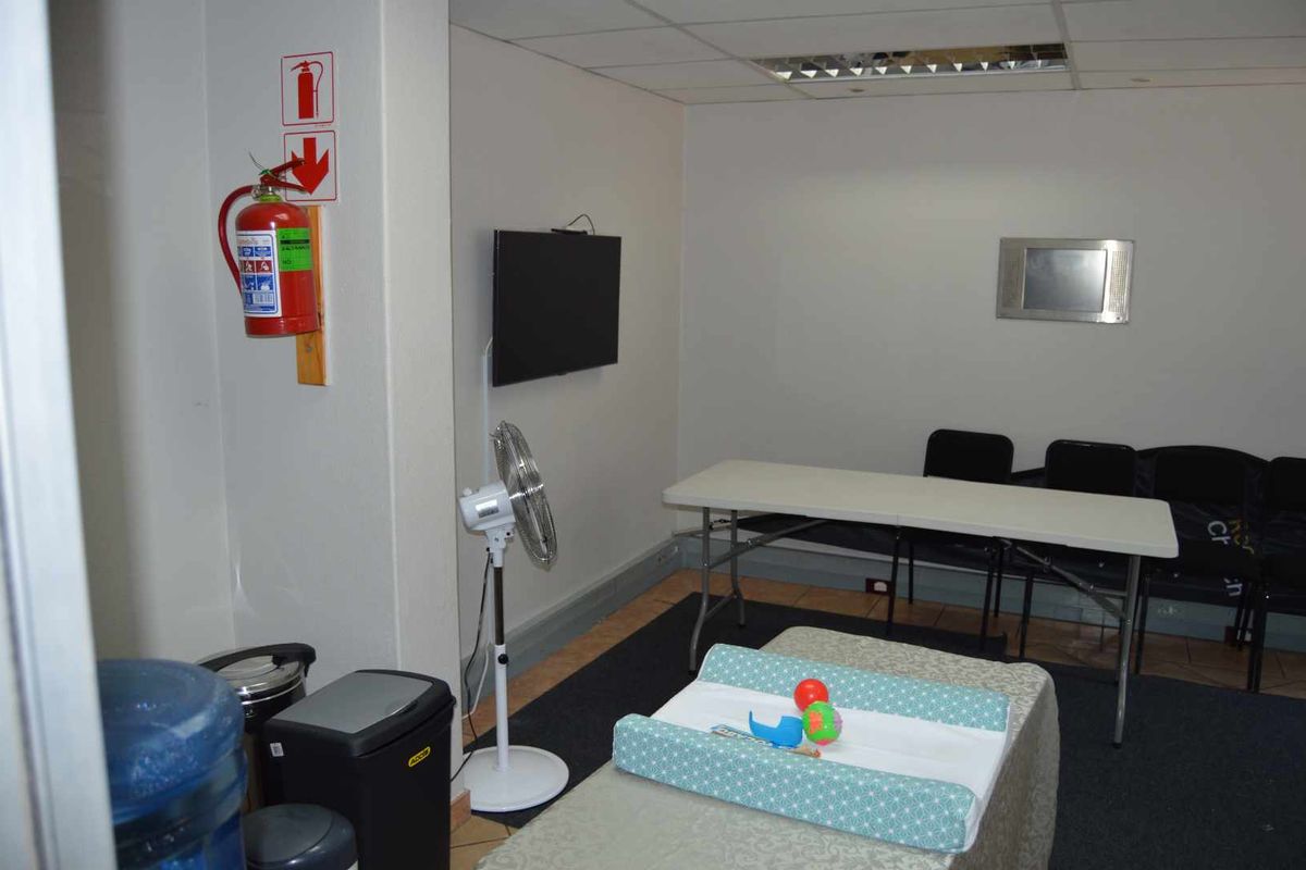 Double Story Business Property with Outstanding Business Potential in South Crest - Photo 4