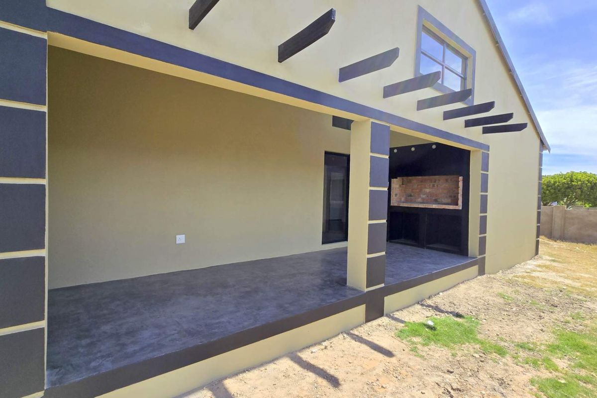 Charming Brand New Family Home in Albertinia - Photo 4