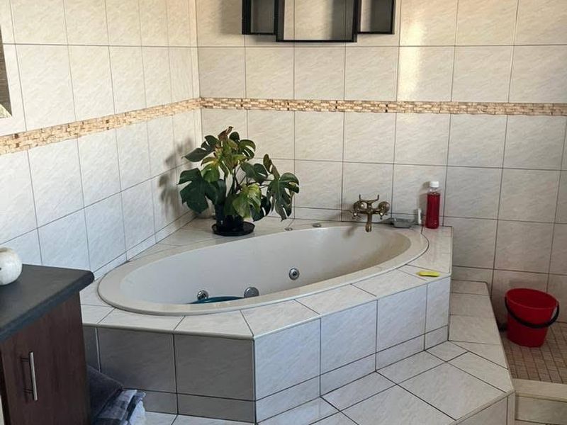 Double Storey House For Sale - Photo 8