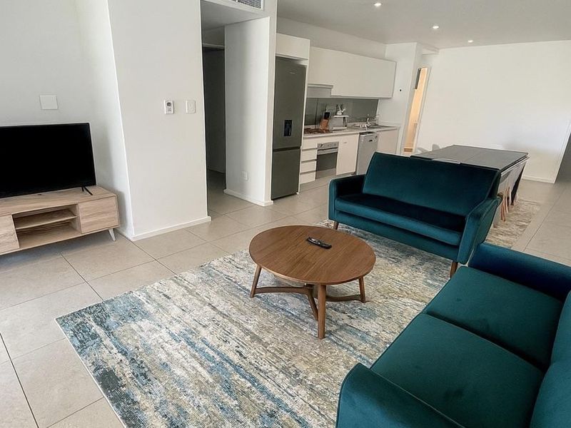 Hendra - Ground Floor Luxury – 3 Bed, 2.5 Bath Unit Priced to Go - Photo 6