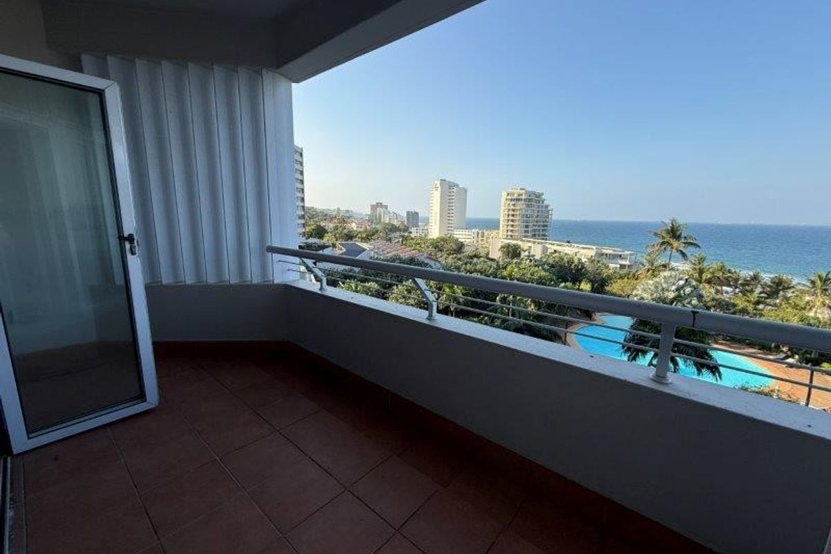 Beachfront Living at the Edge of the Sea - Photo 2