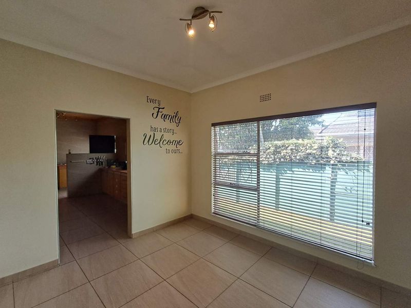 Main House & Cottage: Ideal for Family & Guests! - Photo 3