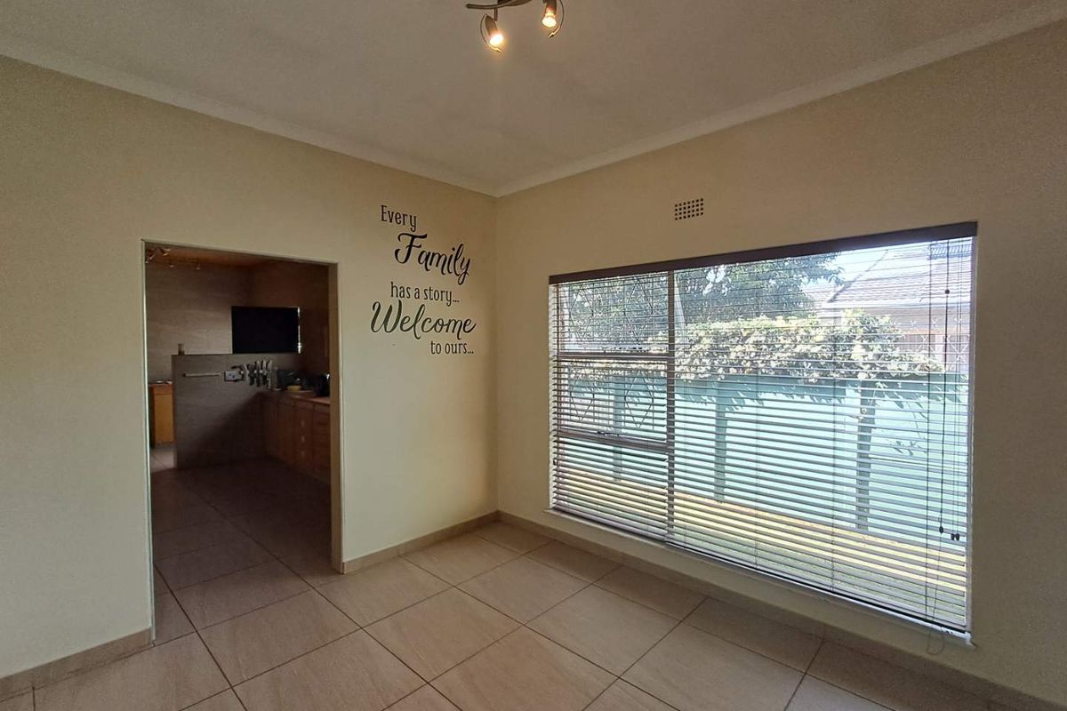 Main House & Cottage: Ideal for Family & Guests! - Photo 3