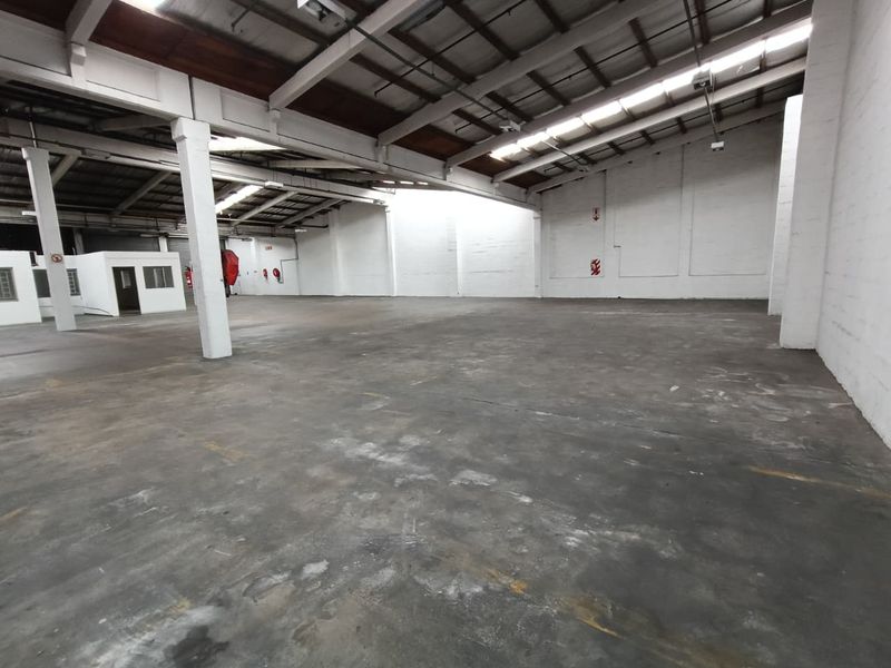 1639m2 | Prime Logistics Facility for Rent - Photo 10