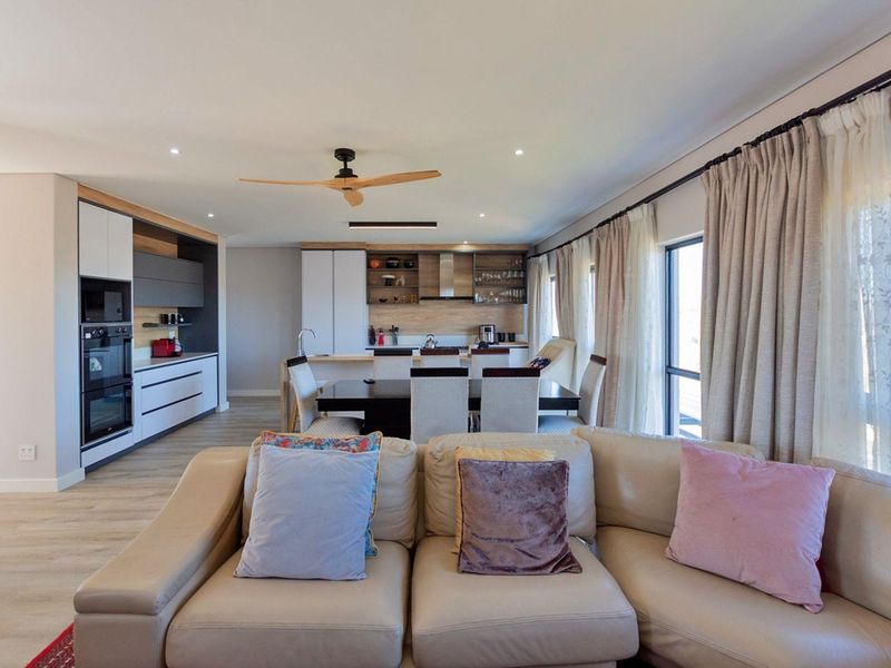 4 Bedroom House in Langebaan Country Estate - Photo 6