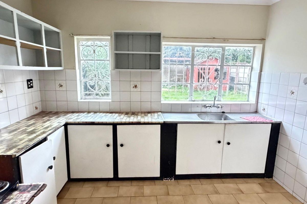 Dual Living Dream: Two Homes, Endless Possibilities! - Photo 2