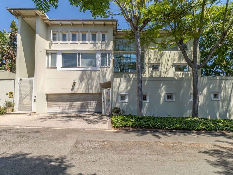 "Luxury Meets Innovation: Where Luxury and Comfort Unite" - Photo 3