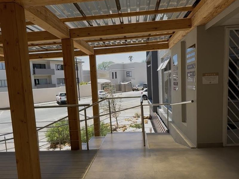RENT| Klein Windhoek – Prime Business - Photo 2