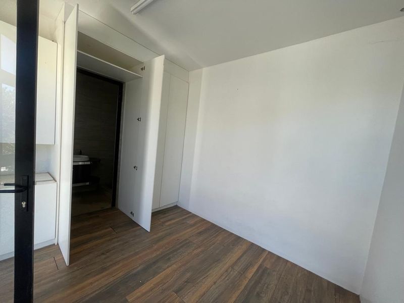 Lavish Mansion for Sale in Auasblick - Photo 3