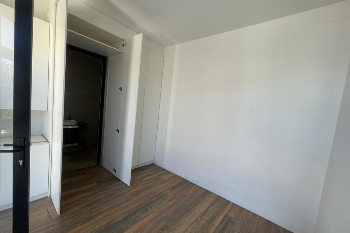 Lavish Mansion for Sale in Auasblick - Photo 3