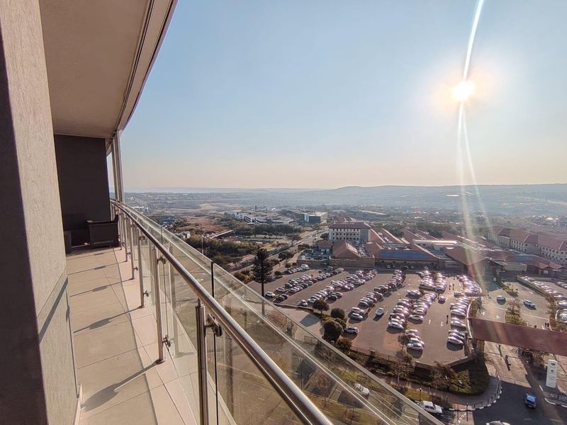 Modern 2-Bedroom Apartment with Spectacular Views in Waterfall - Photo 10