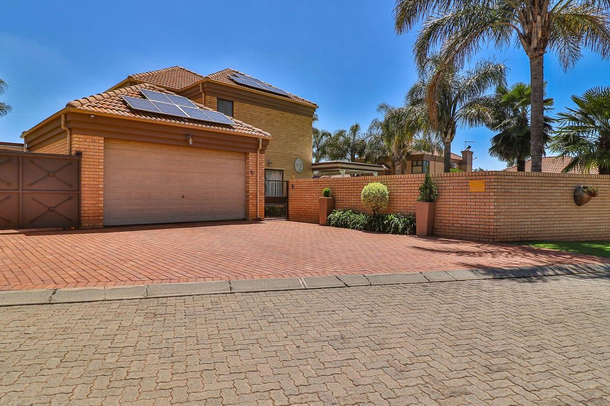 Low Maintenance Cluster. - Photo 2