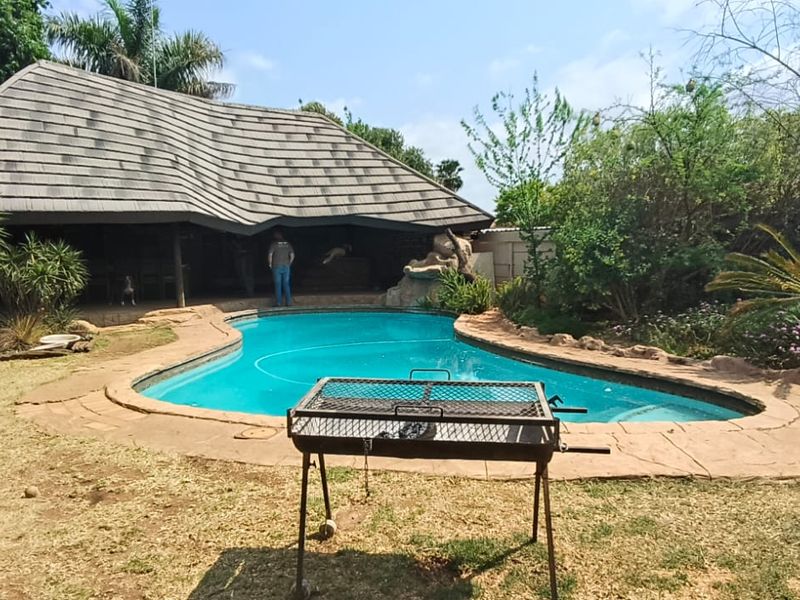 6 bedrooms house for sale in Pretoria Gardens - Photo 9