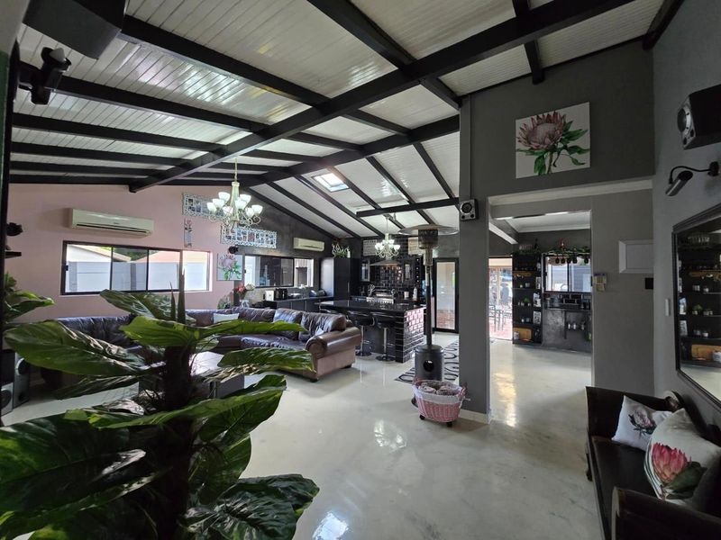 House For Sale in Raceview, Alberton - Photo 5