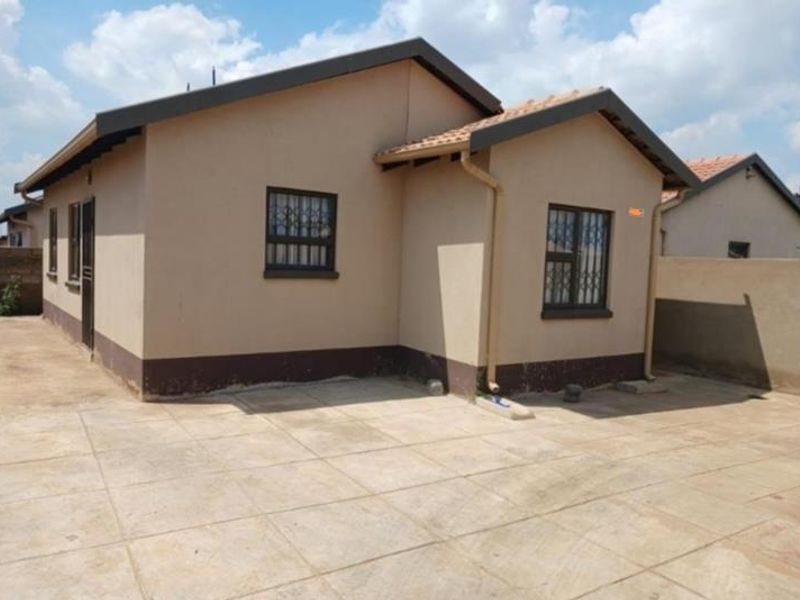 EXCLUSIVE | MODERN FAMILY HOME IN WINDMILL PARK – ACT FAST This is a rare opportunity to own a well-positioned, modern home in the sought-after suburb - Photo 3