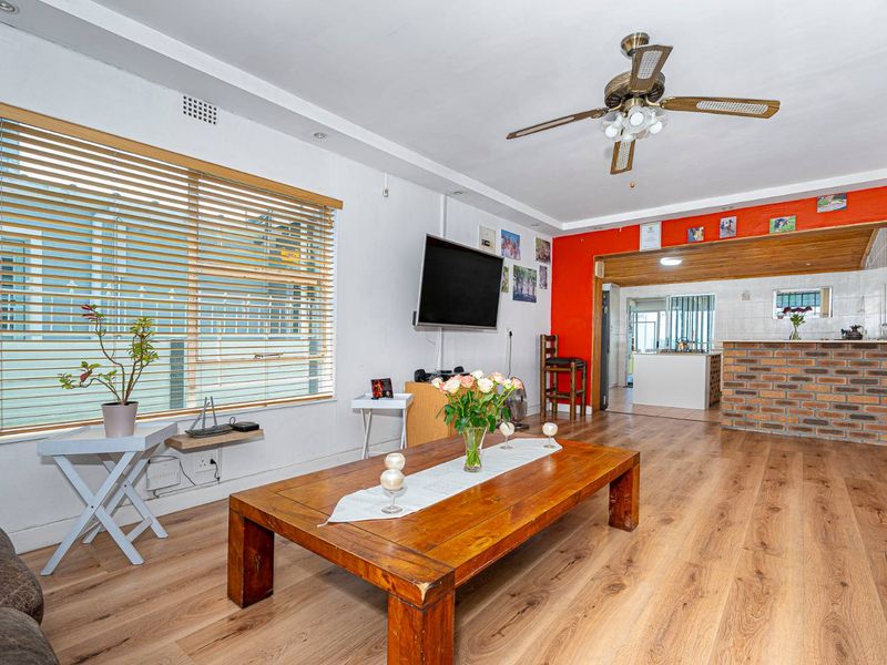 Comfortable 3 bedroomed home in Ottery - Photo 4