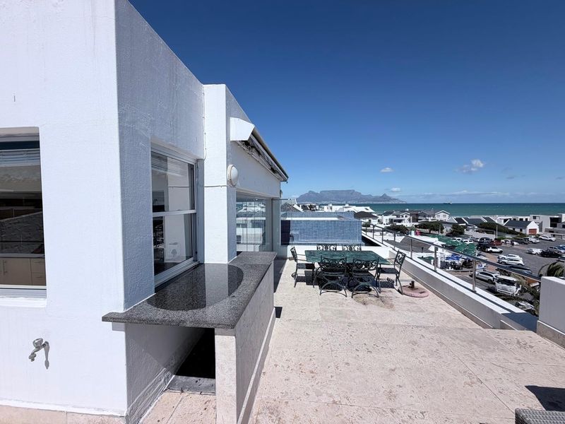 Magnificent Multi-Level Beachfront Residence with Uninterrupted Ocean and Mountain Views - Photo 4