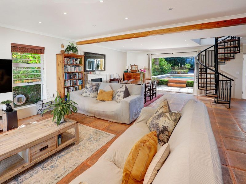 Quaint Characterful Home in Sought-After Street! - Photo 5