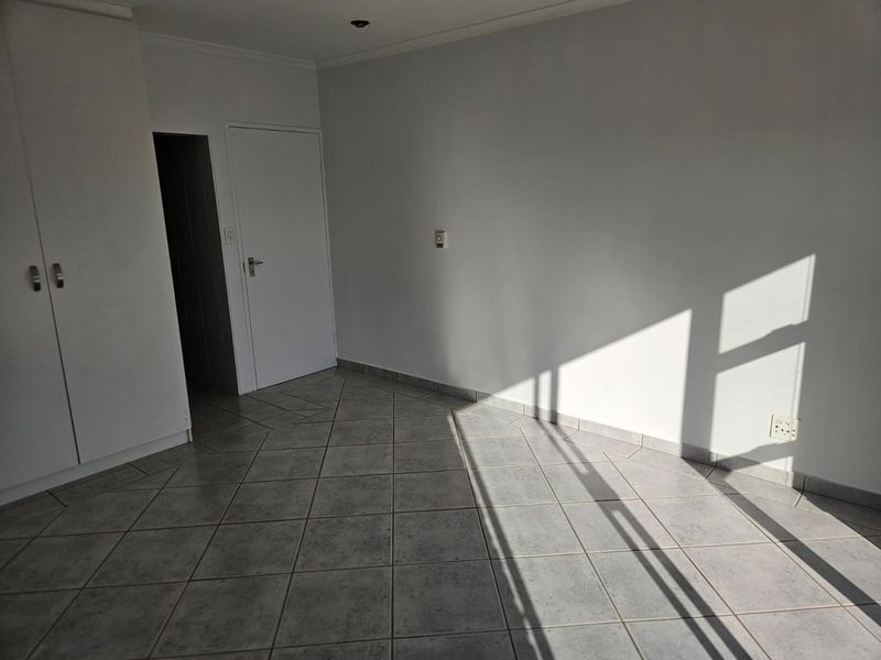 1 Bedroom Unit to Rent - Photo 2