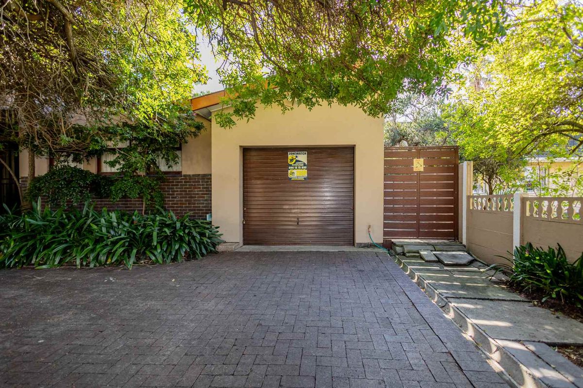 Much loved family home in the sought after area of Oostersee - Photo 2