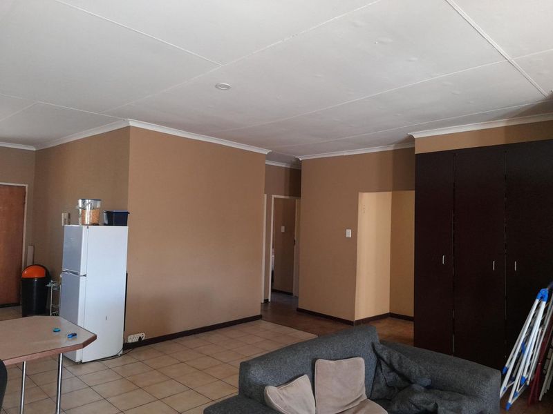 Spacious Living in a Prime Pretoria North Location. - Photo 6