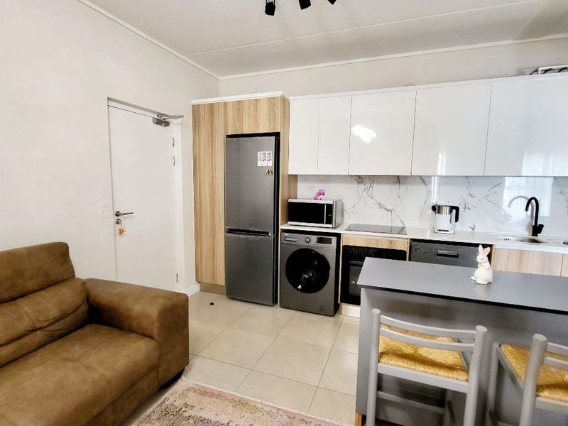 Live in Style: Gym, Spa, Restaurant, and More at Fynbos! - Photo 4