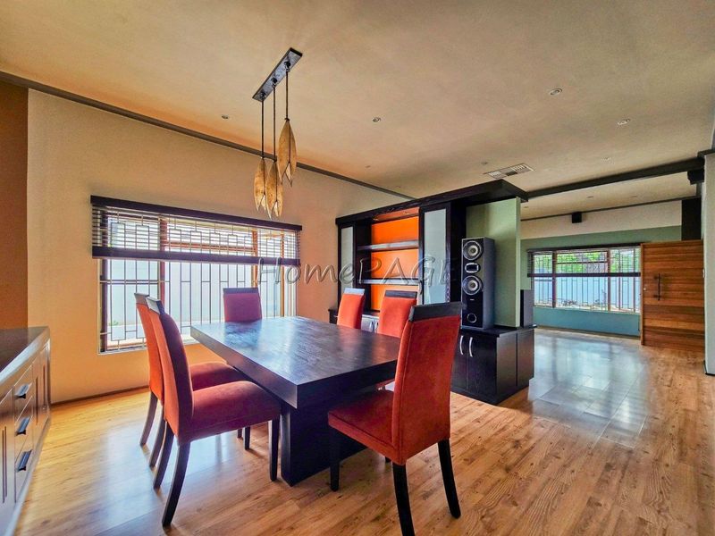 Okahandja:  Very neat 4 Bedr home in BEAUTIFUL STREET - Photo 10