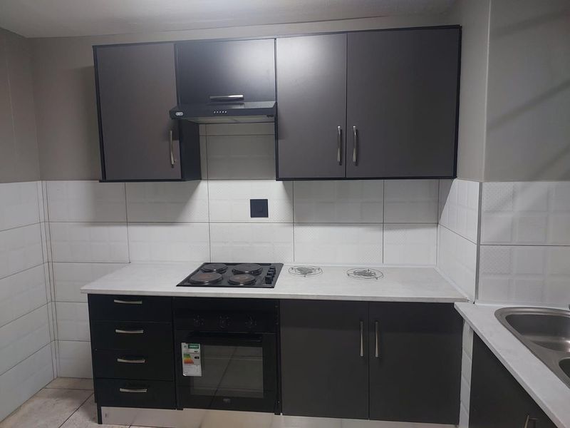 Your dream 4 bedroom apartment is now for sale in Sunnyside - Photo 3