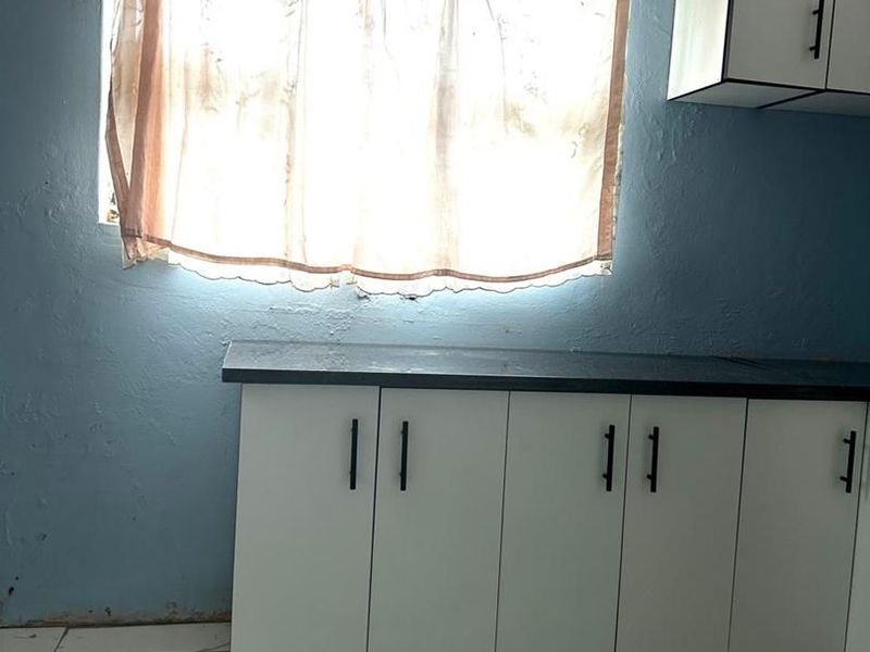 Charming 2-Bedroom Home For Sale in Ngwelezana - Photo 4