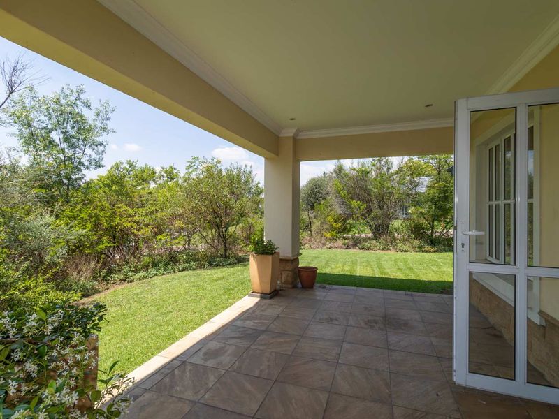 Gracious and Spacious 50+ Living in Waterfall Valley Mature Lifestyle Estate - Photo 2