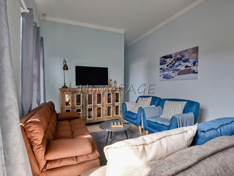 Central, Swakopmund:  GROUND FLOOR Unit in Heueschneider Platz for Sale - Photo 5