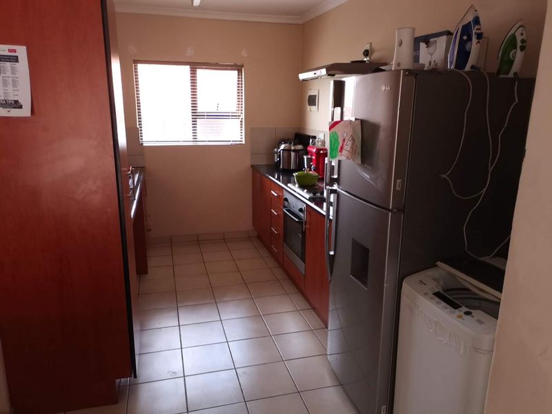 2 bedroom apartment for sale - Photo 6