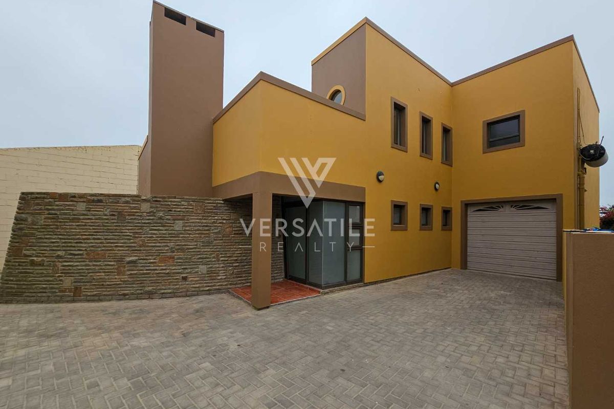 Spacious Multi-Living Home in Hage Heights, Swakopmund - Photo 5