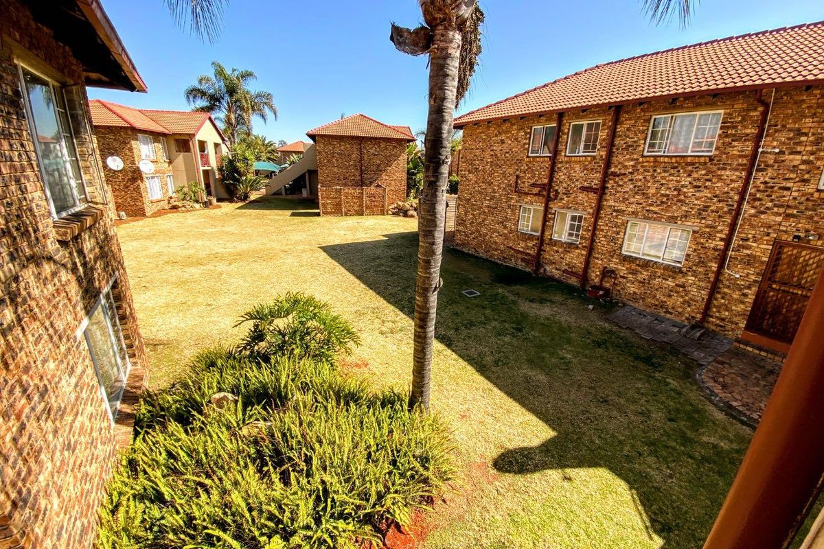 Prestigious & Secure Suburb - Photo 3