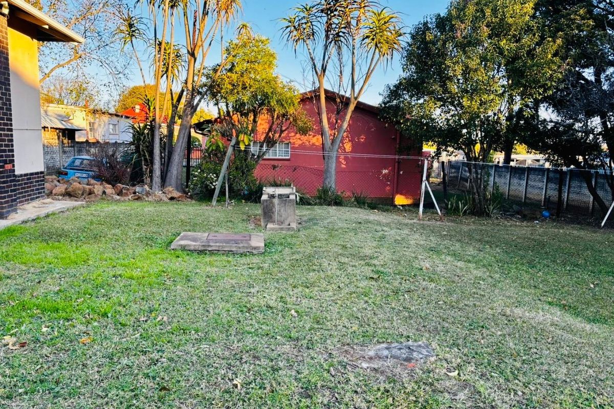 3 bedroom house for sale in Vryheid - Photo 4