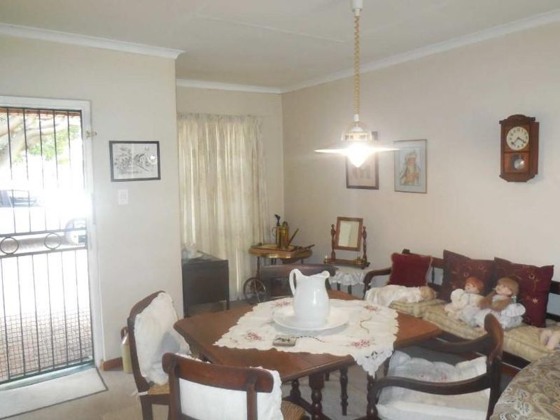 3 bedroom townhouse - Photo 3