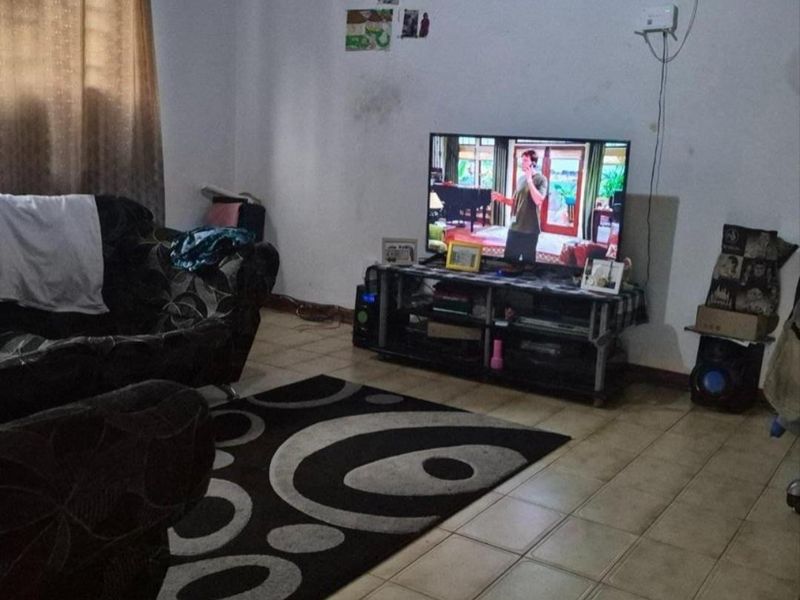 3 Bedroom Investment Property for Sale in Kharwastan - Photo 2